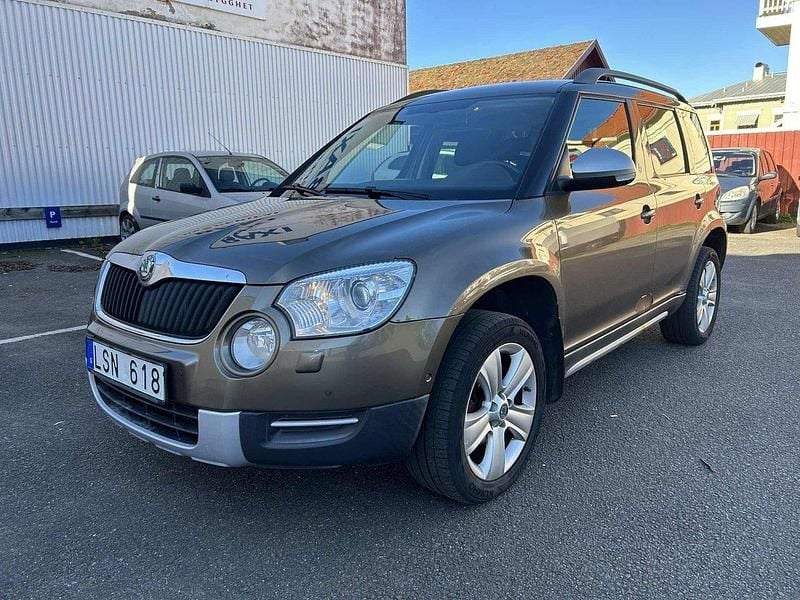Mörkbrun Begagnad 2011 Skoda Yeti Experience SUV | 34 500 kr - Bild 1/4