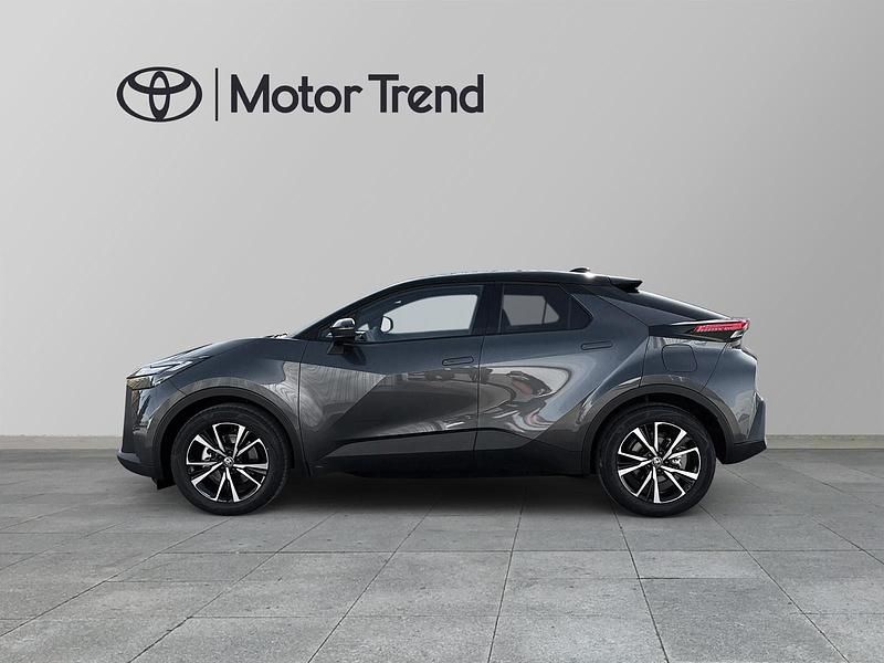 Begagnad Toyota C-HR Style 226 HK (166 kW) 2025 Grå SUV