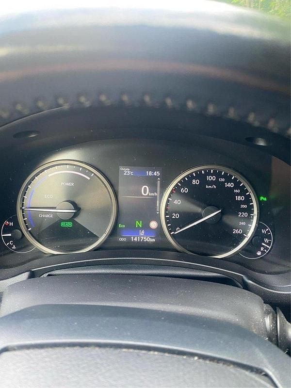 Svart Begagnad 2019 Lexus NX300h Business Edition SUV | 235 000 kr (Bra pris) - Bild 1/4