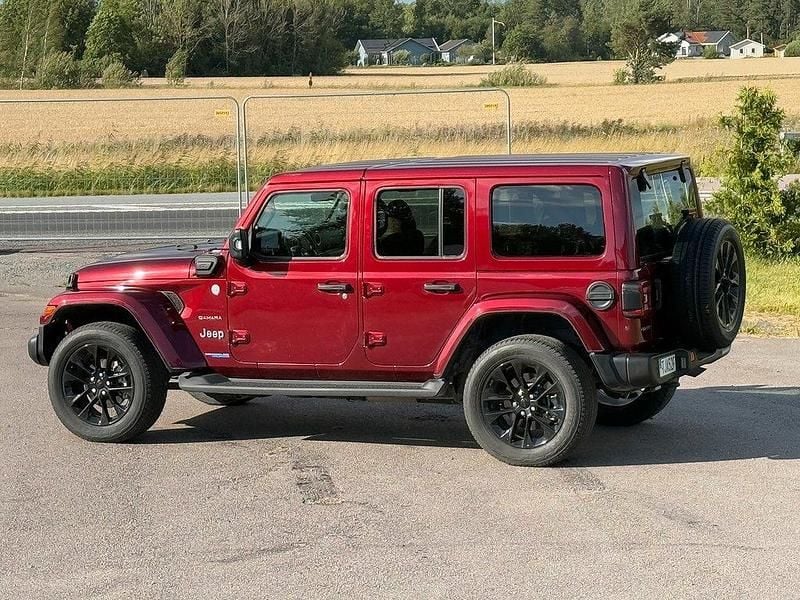 Röd Begagnad 2021 Jeep Wrangler Unlimited Sahara SUV | 488 000 kr - Bild 1/4