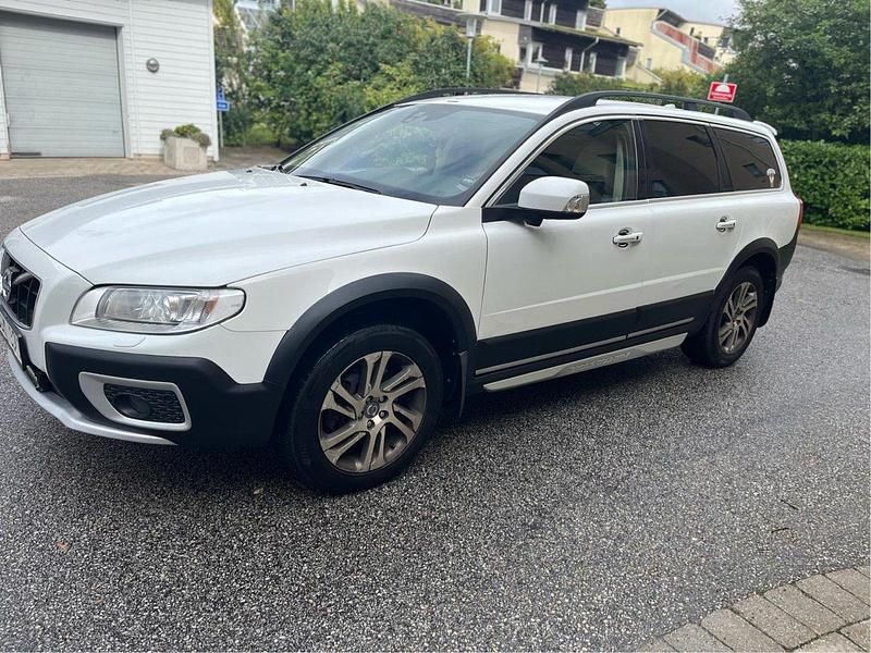 Vit Begagnad 2012 Volvo XC70 Summum SUV | 96 000 kr (Marknadspris) - Bild 1/4