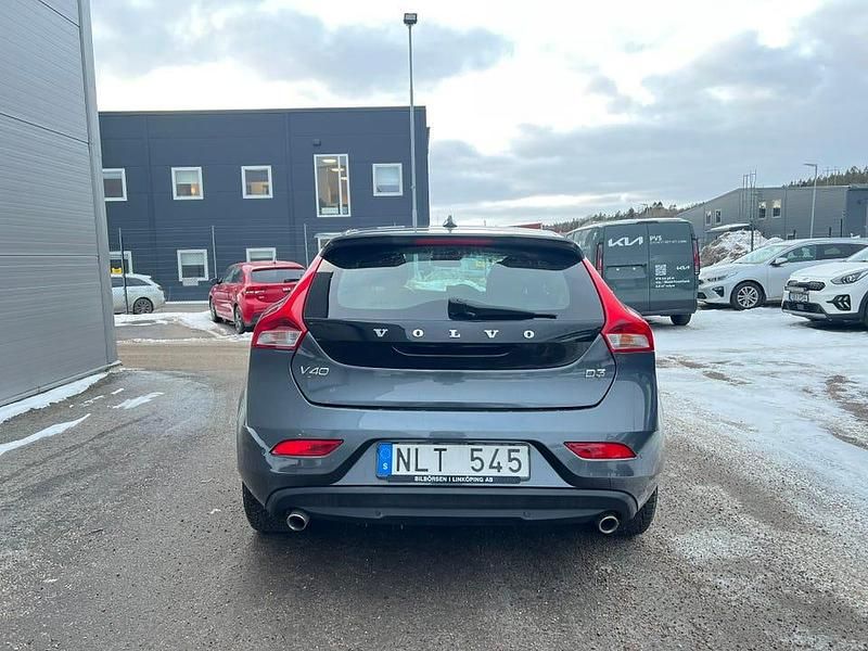 Begagnad Volvo V40 150 HK (110 kW) 2014