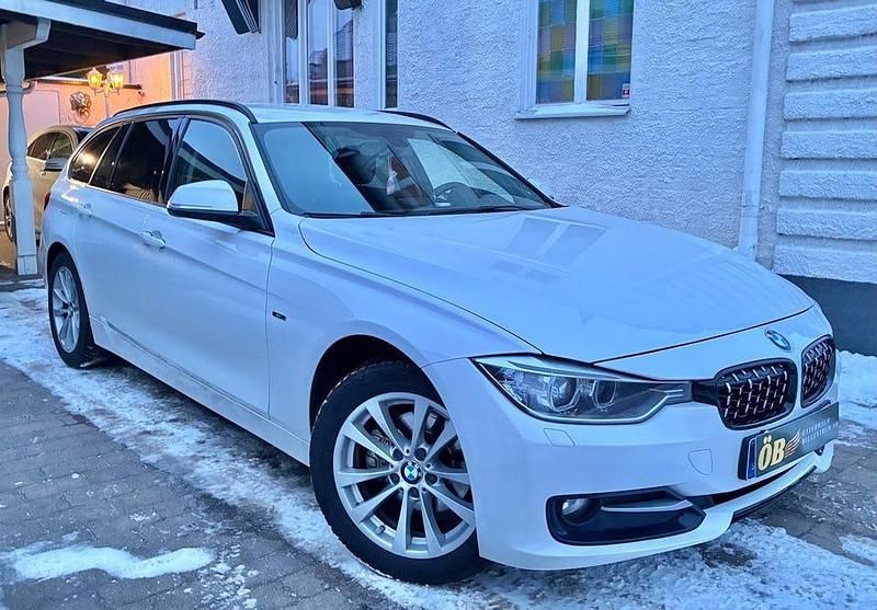 Begagnad BMW 320 Sport Line 184 HK (135 kW) 2015 Vit Kombi