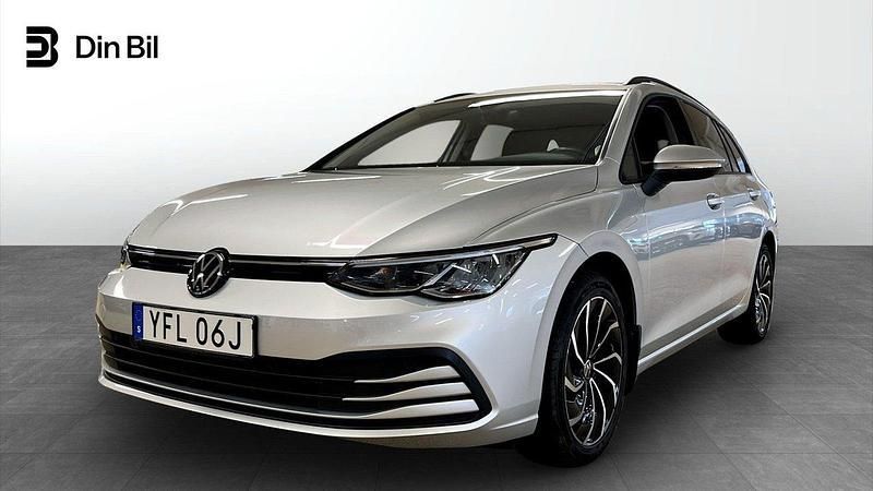 Silver Begagnad 2023 VW Golf VIII Life Kombi | 299 900 kr (Marknadspris) - Bild 1/4