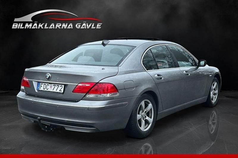 Begagnad BMW 730 231 HK (169 kW) 2006 Grå Sedan