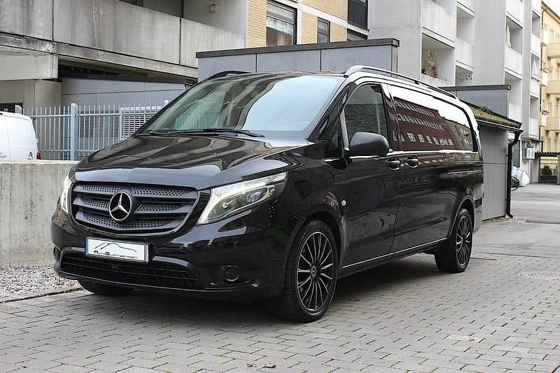 Begagnad Mercedes Vito 190 HK (139 kW) 2019 Svart Van