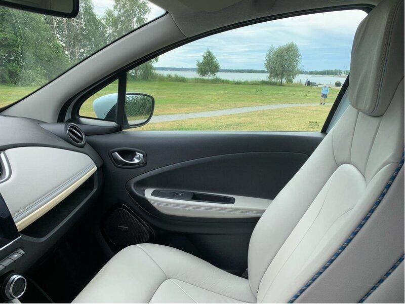 Begagnad 2021 Renault Zoe Halvkombi | 169 000 kr (Marknadspris) - Bild 1/4