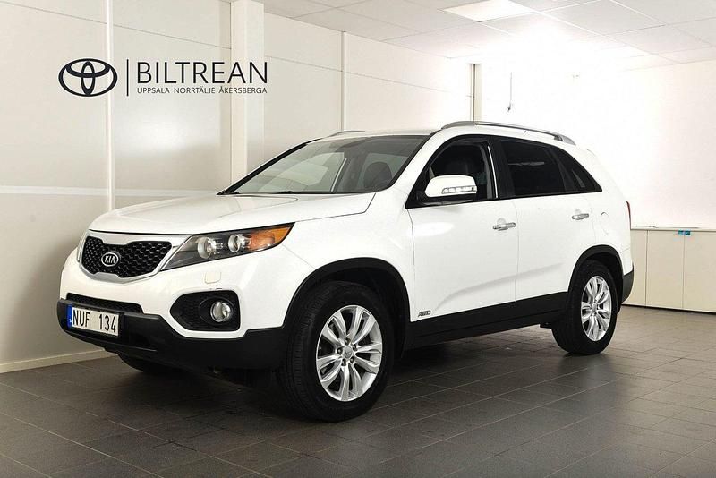 Vit Begagnad 2011 Kia Sorento SUV | 99 900 kr (Marknadspris) - Bild 1/4