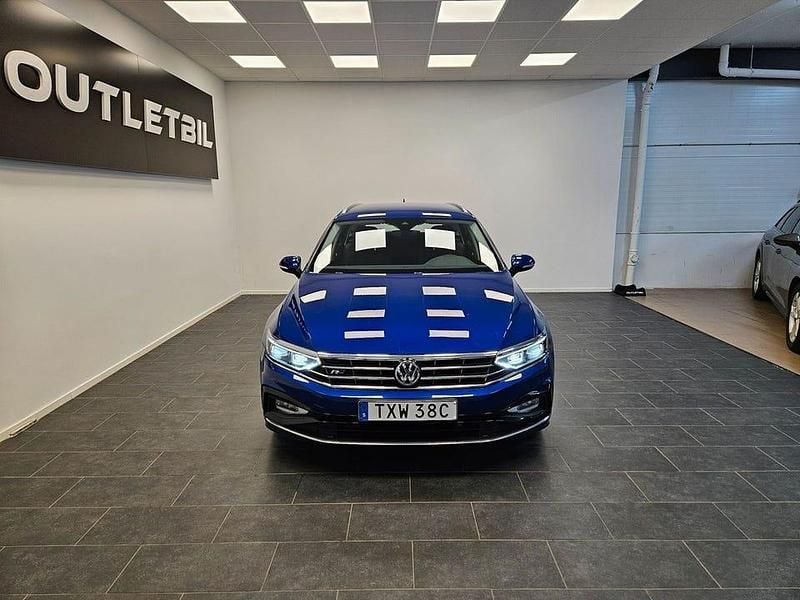 Begagnad VW Passat GT 190 HK (139 kW) 2019 Blå Kombi