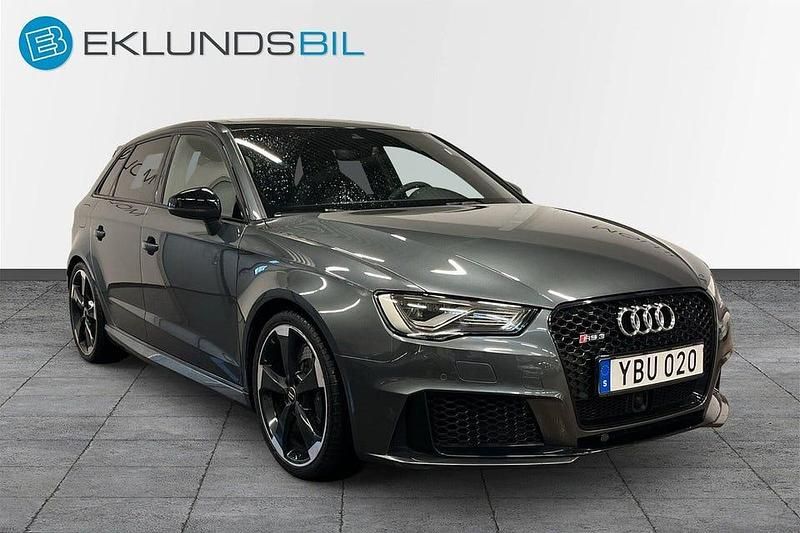 Begagnad Audi RS3 Sportback 367 HK (269 kW) 2016 Grå Halvkombi