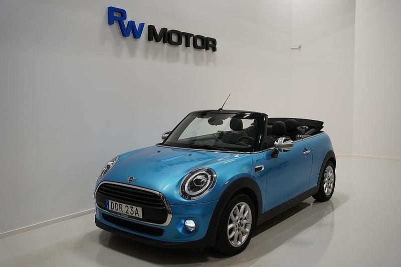 Begagnad Mini Cooper Cabriolet Essential 136 HK (100 kW) 2019 Blå Cab