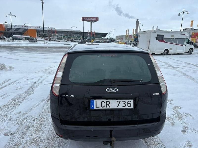 Begagnad Ford Focus 90 HK (66 kW) 2011 Kombi