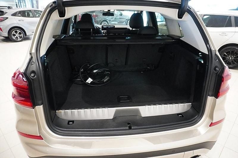 Begagnad BMW X3 xLine 184 HK (135 kW) 2021 Ljusgrå SUV