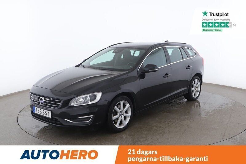 Svart Begagnad 2017 Volvo V60 Momentum Kombi | 188 000 kr (Bra pris) - Bild 1/4