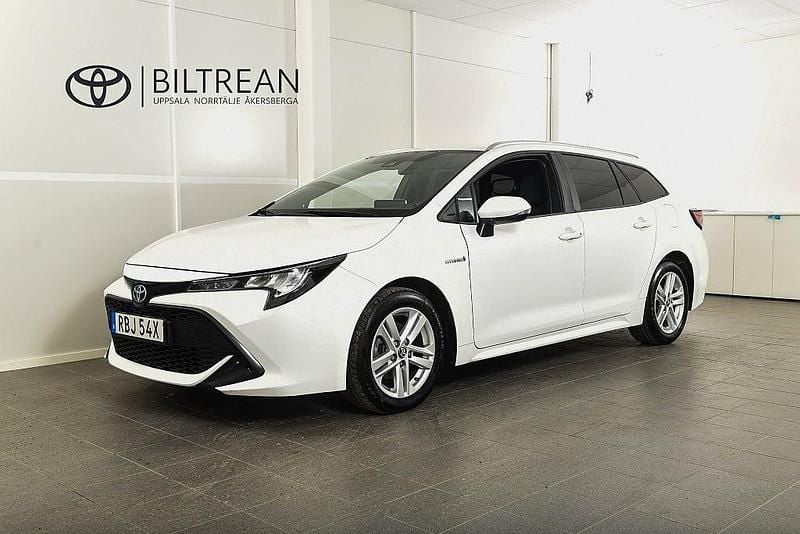 Vit Begagnad 2020 Toyota Corolla Active Kombi | 218 900 kr (Lite dyr) - Bild 1/4