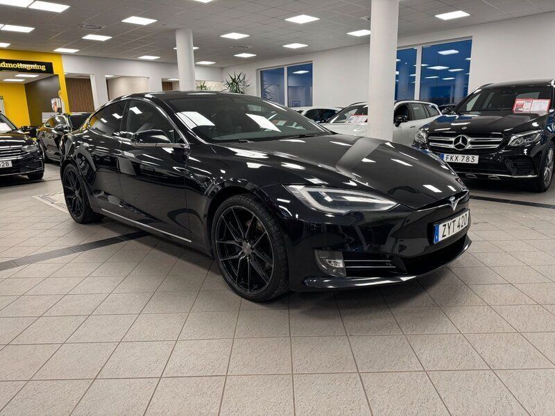 Svart Begagnad 2018 Tesla Model S Long Range Sedan | 319 900 kr (Bra pris) - Bild 1/4