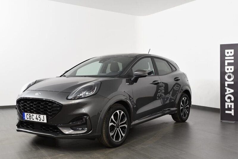 Grå Begagnad 2022 Ford Puma ST-Line SUV | 194 500 kr (Marknadspris) - Bild 1/4