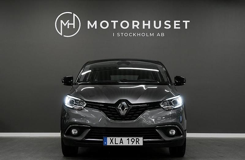 Begagnad Renault Grand Scénic IV 140 HK (102 kW) 2019 Silver Minibuss