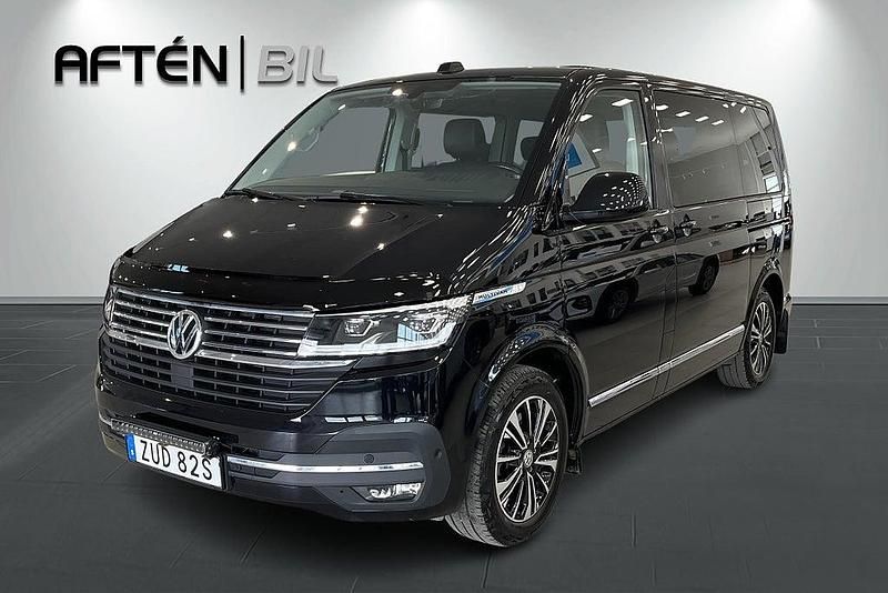 Svart Begagnad 2022 VW Multivan Highline Van | 669 000 kr (Marknadspris) - Bild 1/4