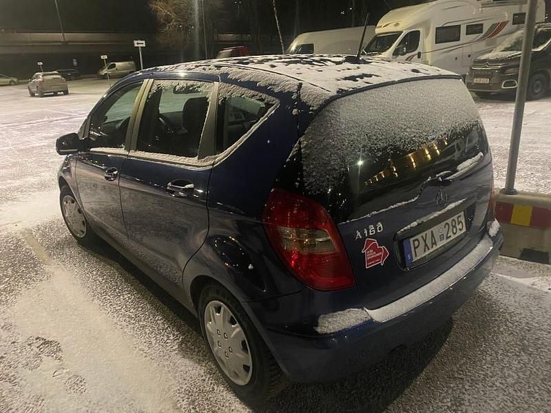 Begagnad 2011 Mercedes A160 Halvkombi | 25 000 kr (Marknadspris) - Bild 1/3
