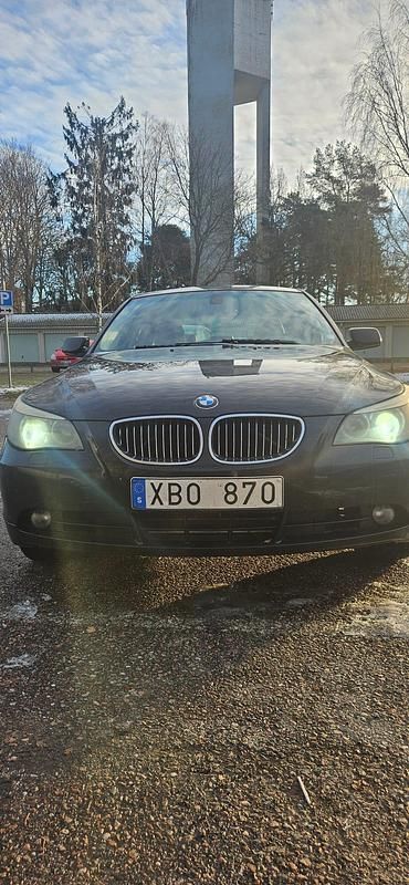 Begagnad 2006 BMW 530 Sedan | 55 000 kr (Superpris) - Bild 1/4