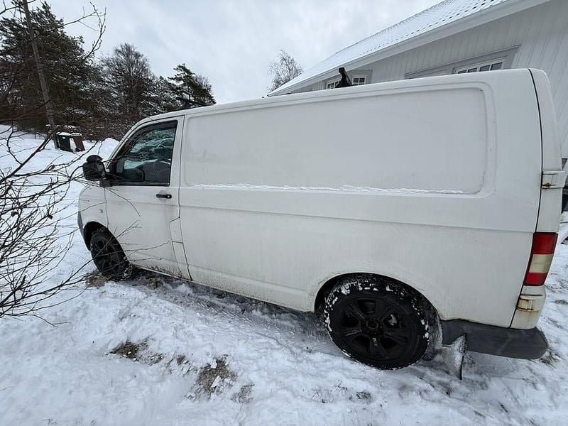 Begagnad VW T5 84 HK (61 kW) 2006 Van