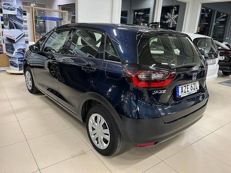 Mörkblå Begagnad 2022 Honda Jazz Comfort Halvkombi | 199 900 kr (Marknadspris) - Bild 1/4