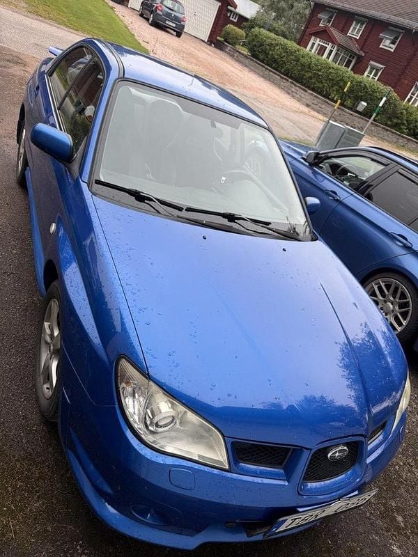 Blå Begagnad 2007 Subaru Impreza Sedan | 38 900 kr (Bra pris) - Bild 1/4