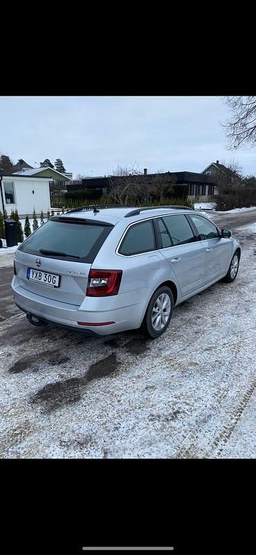 Begagnad Skoda Octavia 115 HK (84 kW) 2020 Silver Kombi