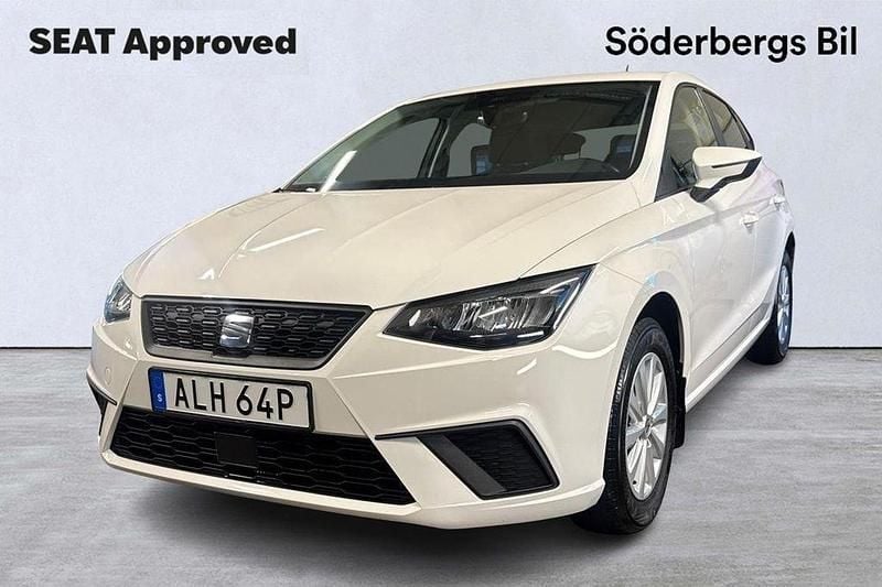 Vit Begagnad 2022 Seat Ibiza Style Halvkombi | 179 000 kr (Marknadspris) - Bild 1/4