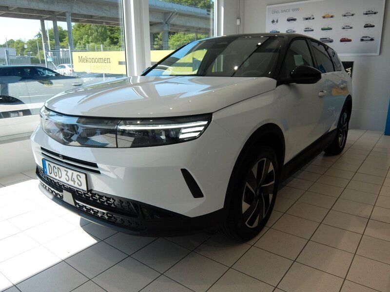 Vit Ny 2025 Opel Grandland X Ultimate SUV | 489 800 kr (Marknadspris) - Bild 1/4