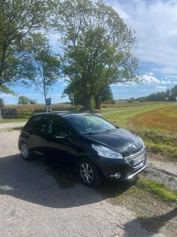 Begagnad Peugeot 208 82 HK (60 kW) 2013 Halvkombi