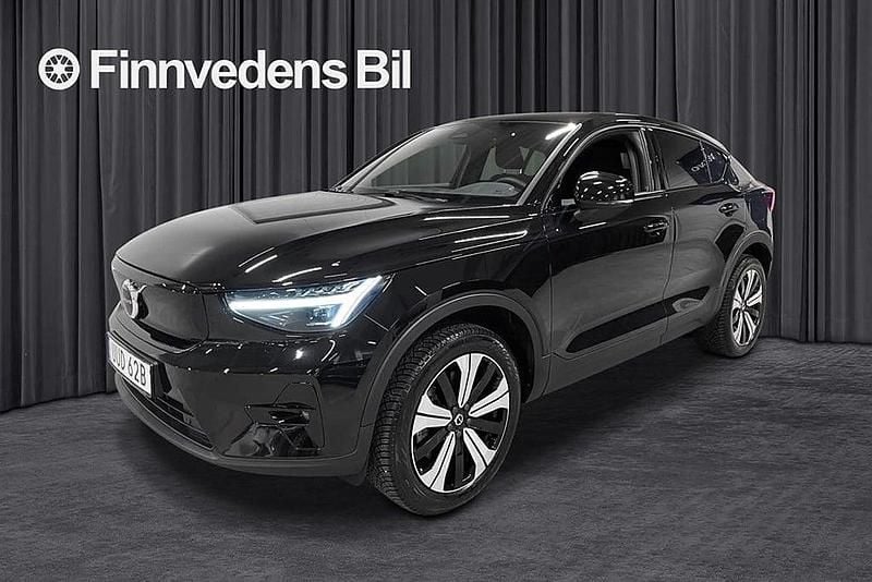Svart Begagnad 2022 Volvo C40 Plus SUV | 349 000 kr - Bild 1/4