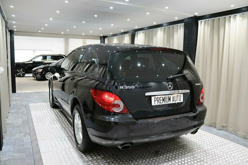 Begagnad Mercedes R350 272 HK (200 kW) 2007 Svart Minibuss