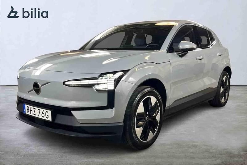Grå Begagnad 2024 Volvo EX30 Single Motor SUV | 319 900 kr - Bild 1/1