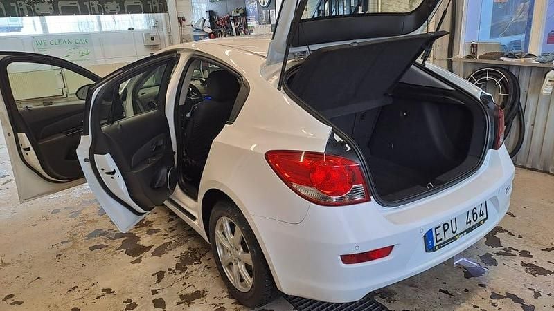 Begagnad Chevrolet Cruze 124 HK (91 kW) 2013 Halvkombi