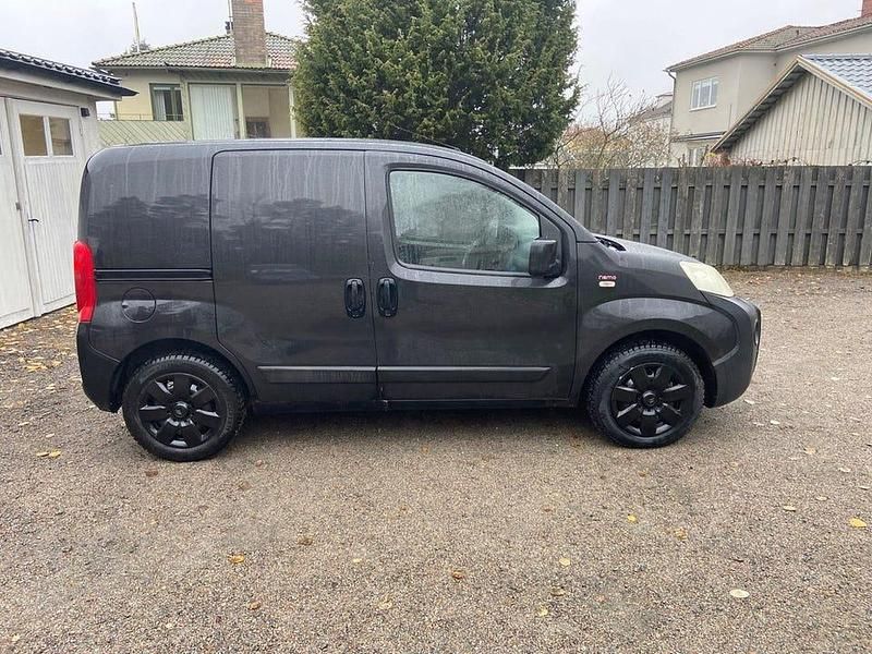 Mörkgrå (grå) Begagnad 2009 Citroën Nemo Van | 34 900 kr (Lite dyr) - Bild 1/4