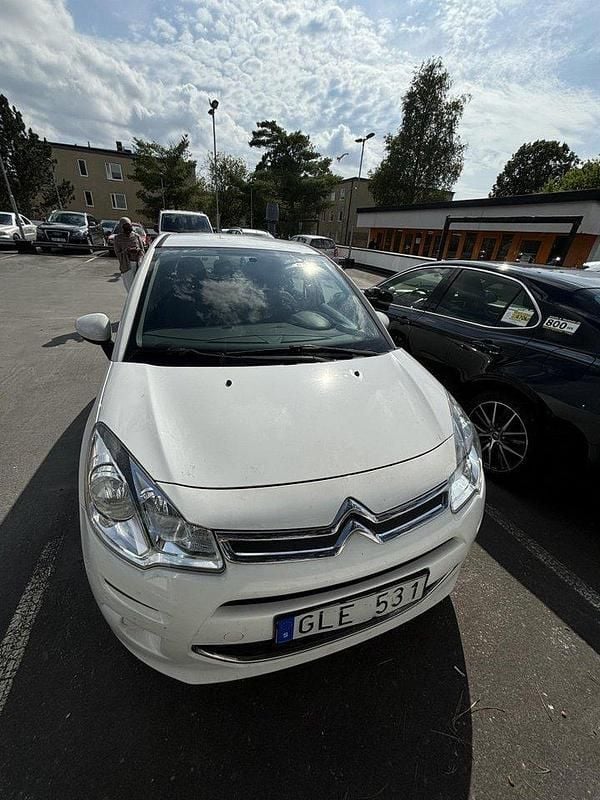 Vit Begagnad 2013 Citroën C3 Halvkombi | 48 000 kr (Superpris) - Bild 1/4