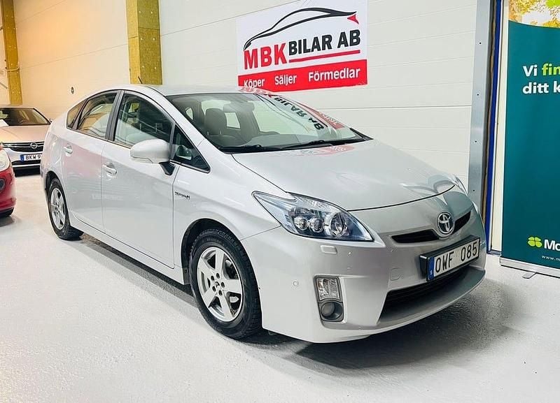 Silver Begagnad 2009 Toyota Prius Kombi | 94 900 kr - Bild 1/4
