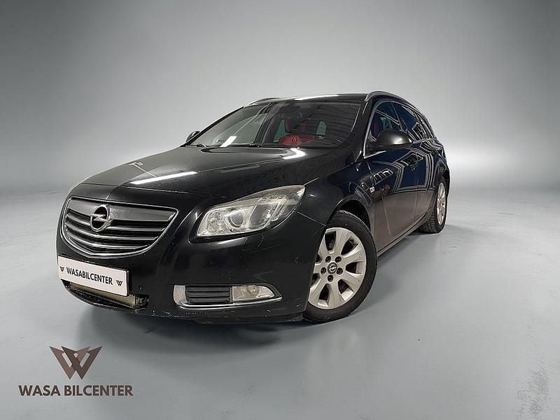 Svart Begagnad 2010 Opel Insignia Edition Kombi | 29 900 kr (Marknadspris) - Bild 1/4
