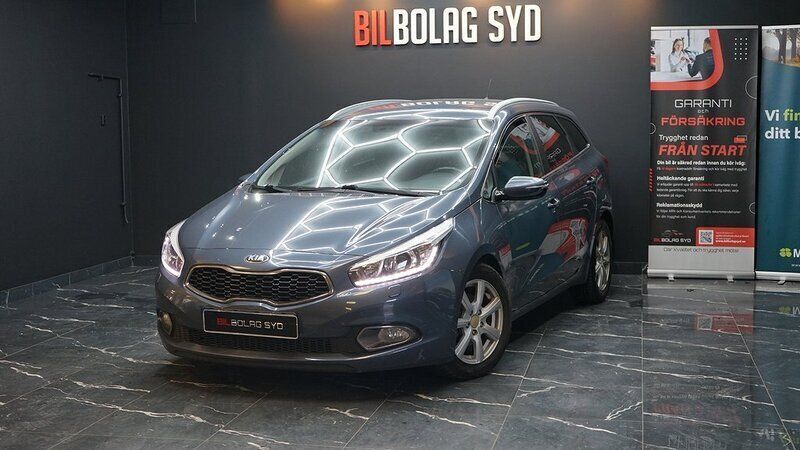 Blå Begagnad 2012 Kia Ceed Kombi | 69 900 kr (Lite dyr) - Bild 1/4