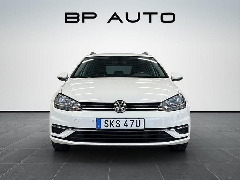 Begagnad VW Golf VII 116 HK (85 kW) 2020 Vit Kombi