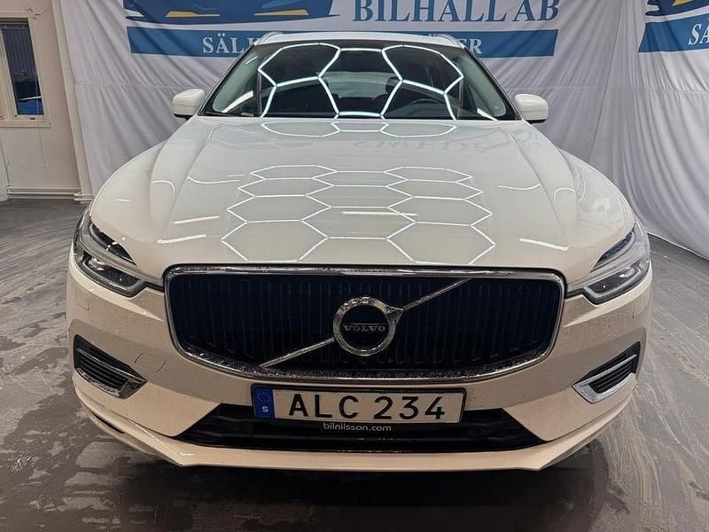 Begagnad Volvo XC60 Momentum 392 HK (288 kW) 2019 Vit SUV