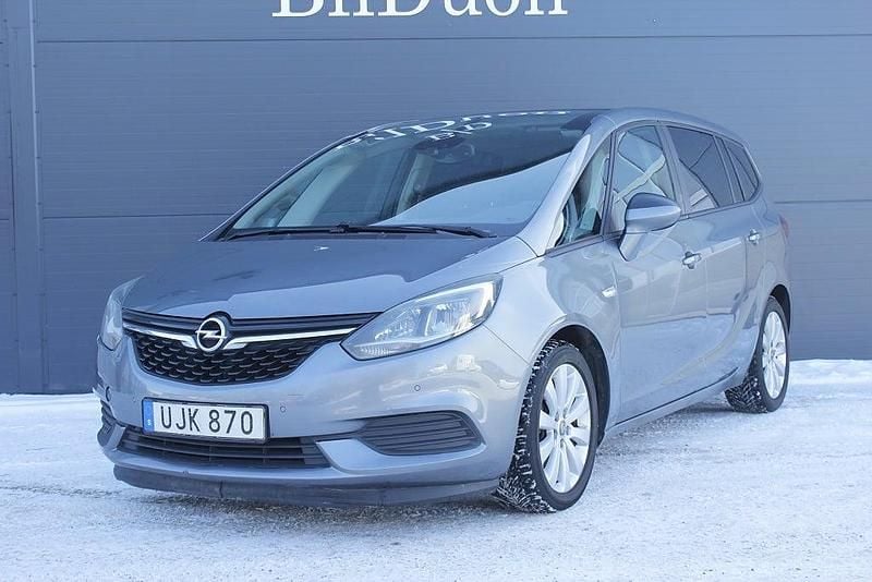 Begagnad Opel Zafira 140 HK (102 kW) 2016 Grå Minibuss