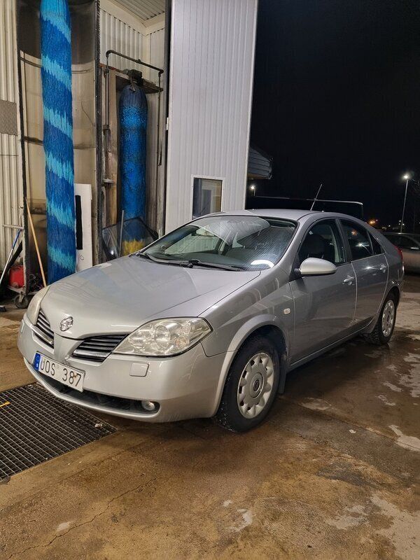Silver Begagnad 2003 Nissan Primera Halvkombi | 20 900 kr (Lite dyr) - Bild 1/4