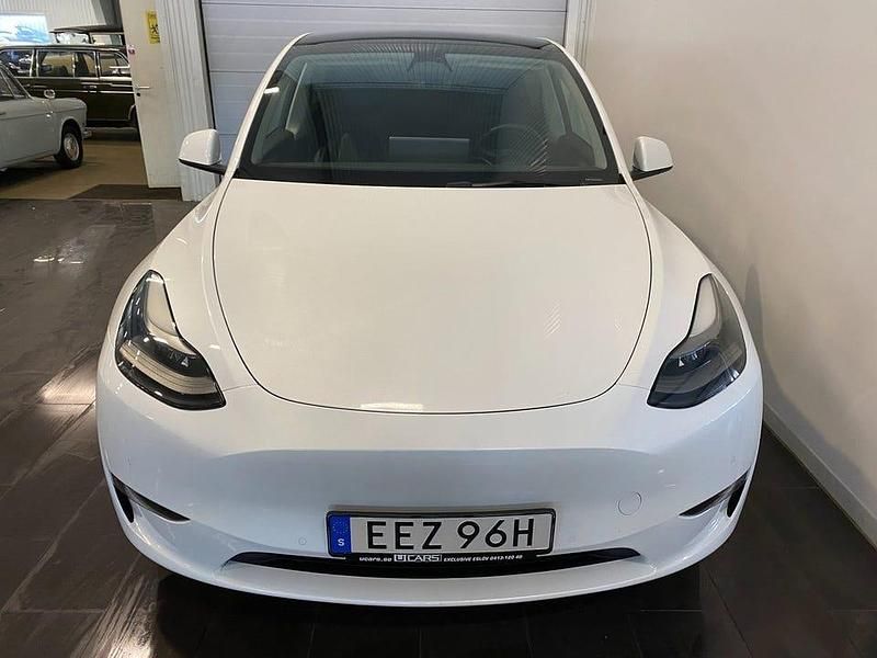 Begagnad Tesla Model Y Long Range AWD 378 kW (514 HK) 2022 Vit SUV