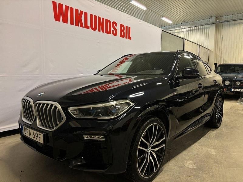 Svart Begagnad 2021 BMW X6 M Sport SUV | 729 900 kr (Superpris) - Bild 1/4
