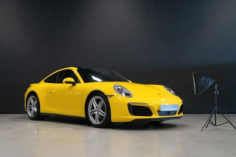 Gul Begagnad 2016 Porsche 911 Carrera 4 Sportkupé | 989 000 kr - Bild 1/4