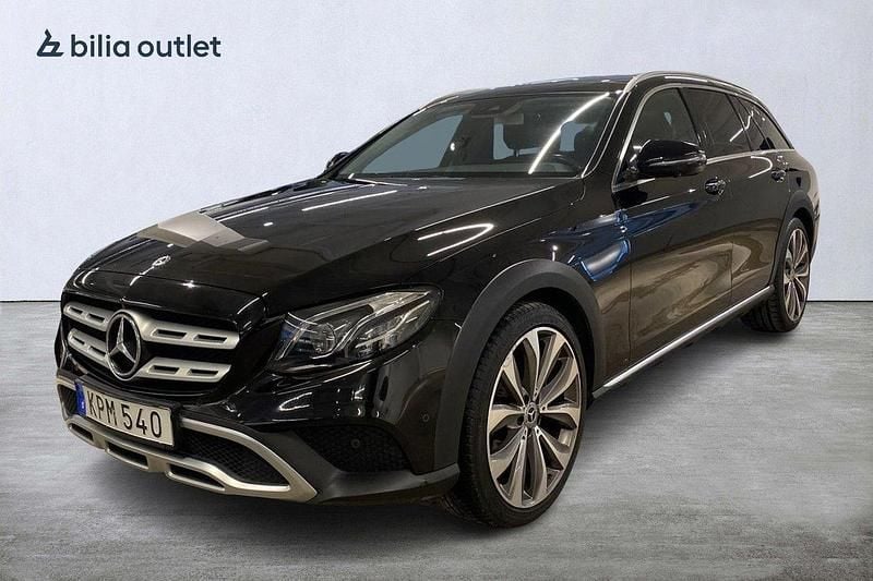 Svart Begagnad 2017 Mercedes E220 Kombi | 294 900 kr (Marknadspris) - Bild 1/4