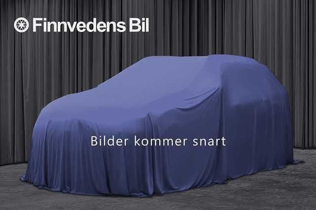 Svart Begagnad 2017 Volvo V40 Business Edition Halvkombi | 183 000 kr (Marknadspris) - Bild 1/1